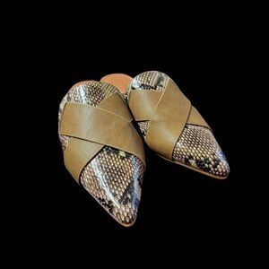 A Rider Girl Emma Multi Snake Print Taupe Women's  Shoes